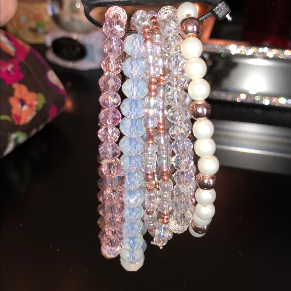 NWT Pack of 6 Stretchy Fashion Bracelets